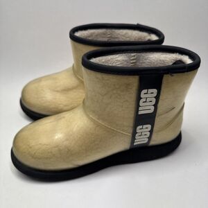 UGG Women's Sz 6 Clear Waterproof Boots Black Trim